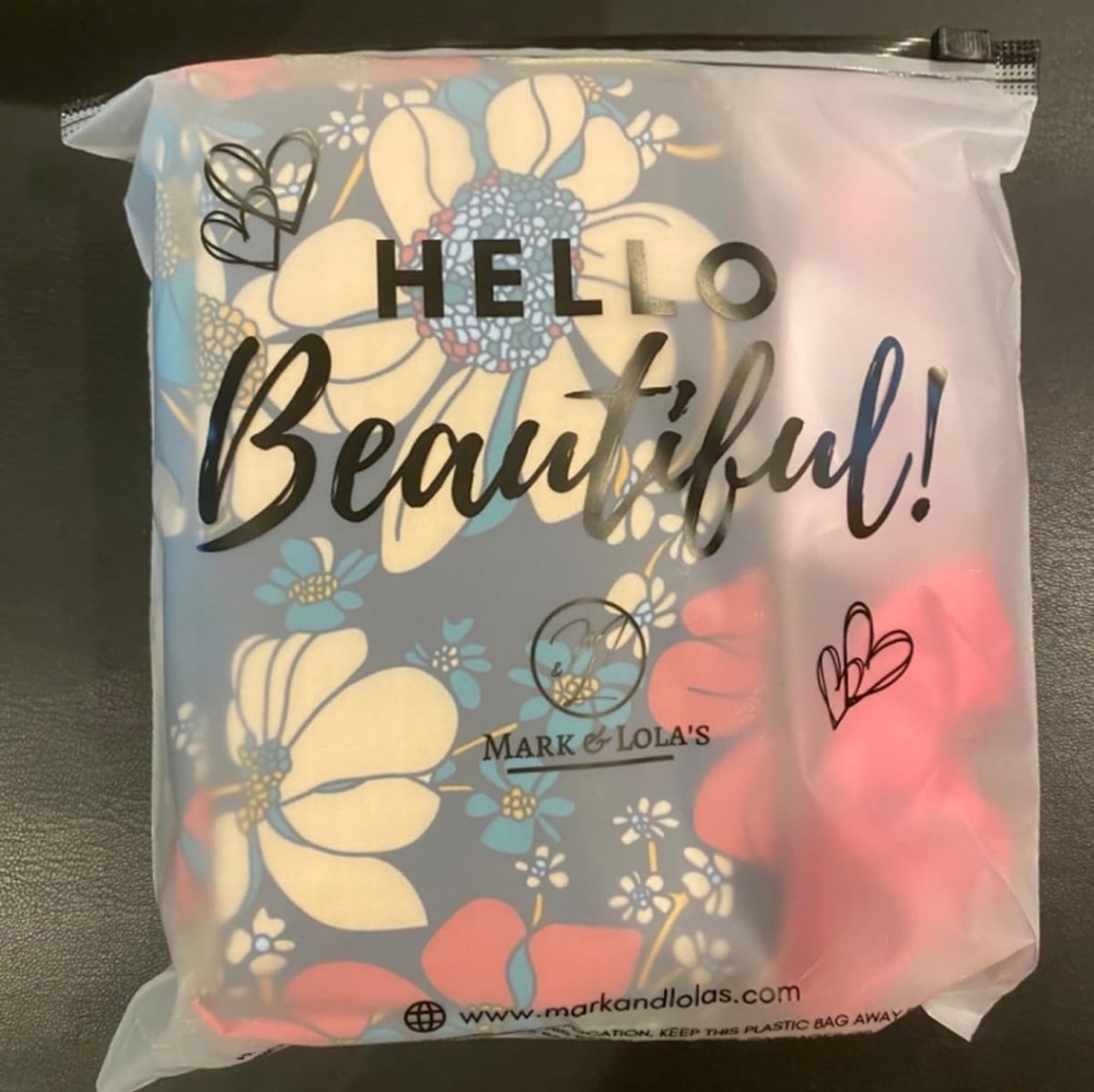 To Go Period Kit With Heart Pattern Pouch - Picture 7 of 8